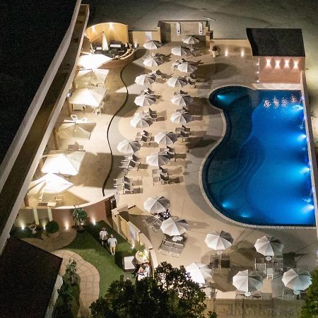 Hotel Baffo Rosso Alba Adriatica Kültér fotó