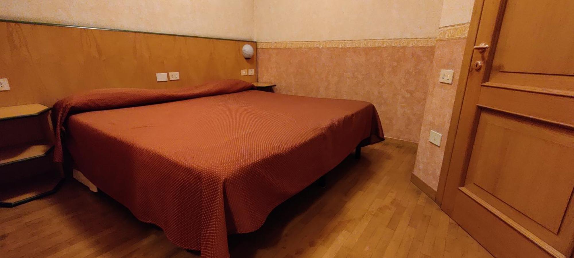 Hotel Baffo Rosso Alba Adriatica Kültér fotó