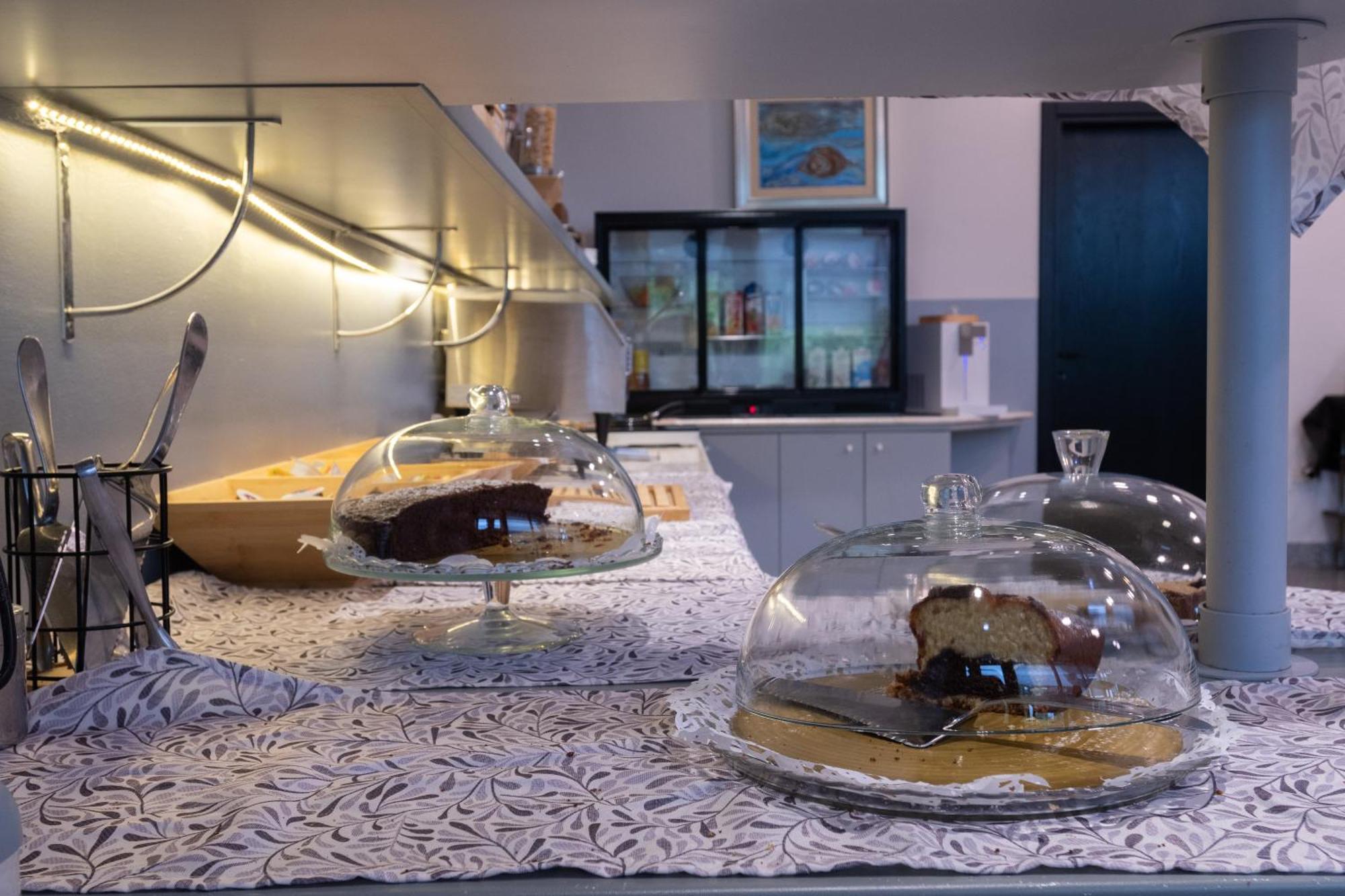 Hotel Baffo Rosso Alba Adriatica Kültér fotó