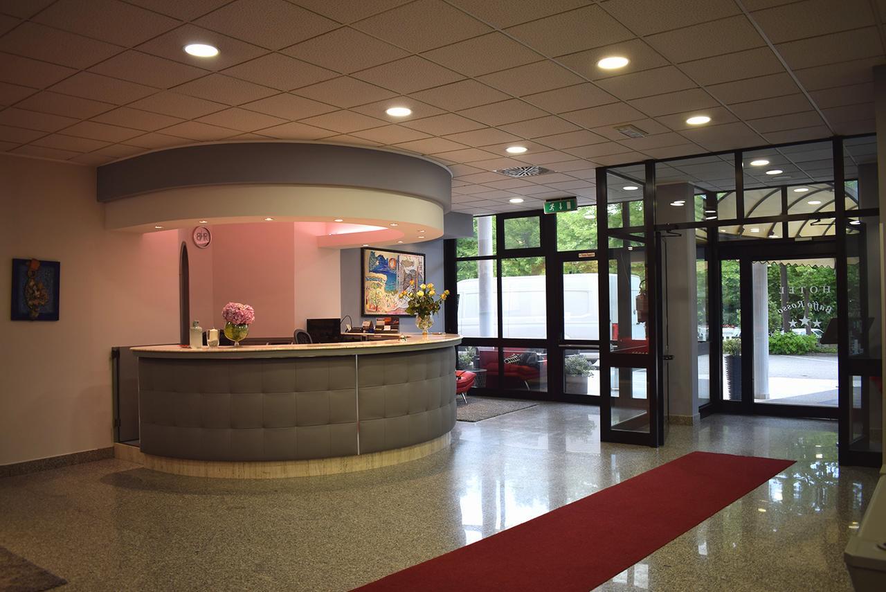Hotel Baffo Rosso Alba Adriatica Kültér fotó